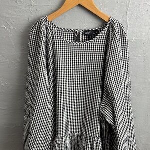 Black and White Gingham Long Sleeve Dress